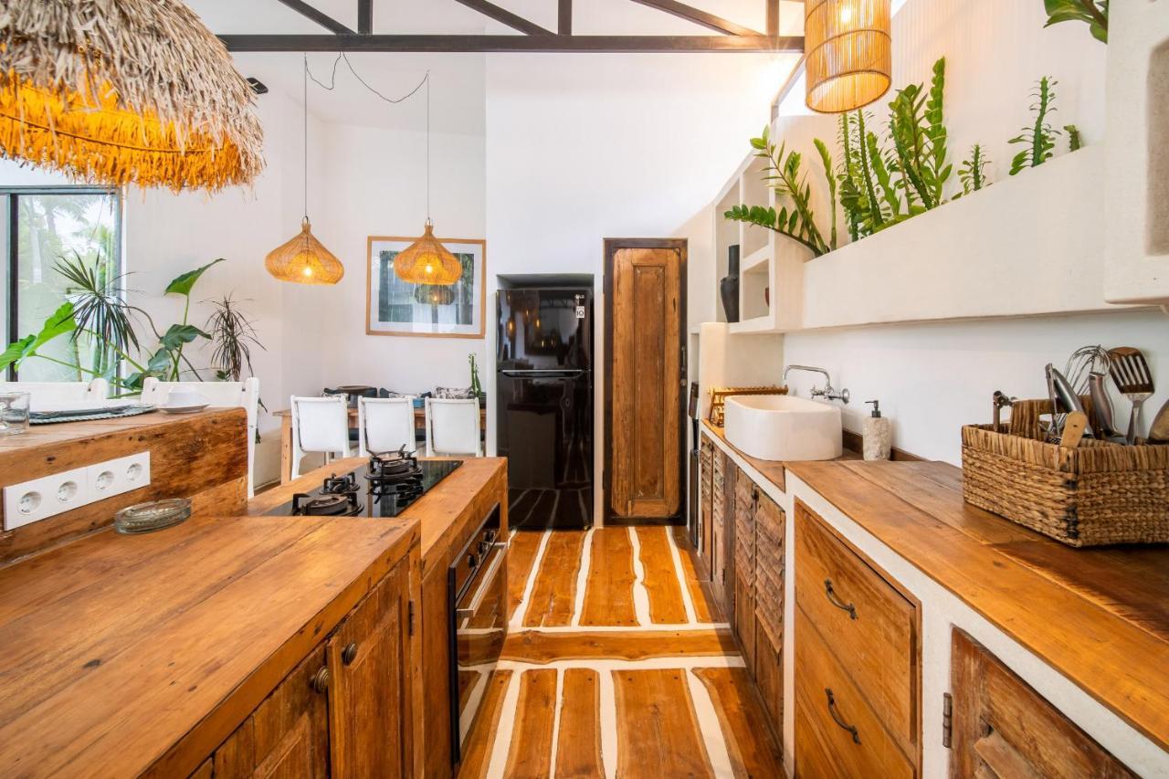 Villa Yogi Surf 3 Canggu Buitenkant foto