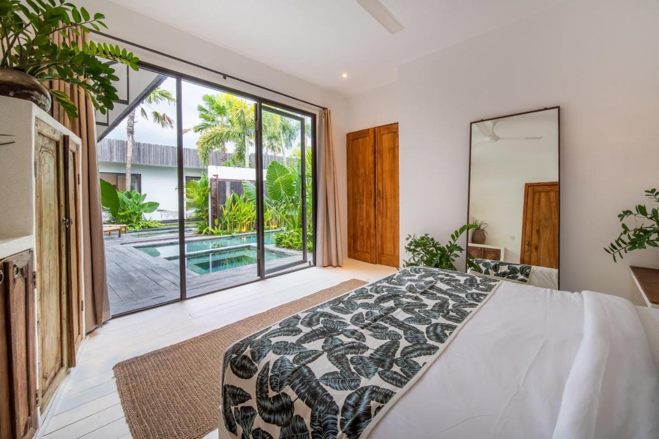 Villa Yogi Surf 3 Canggu Buitenkant foto