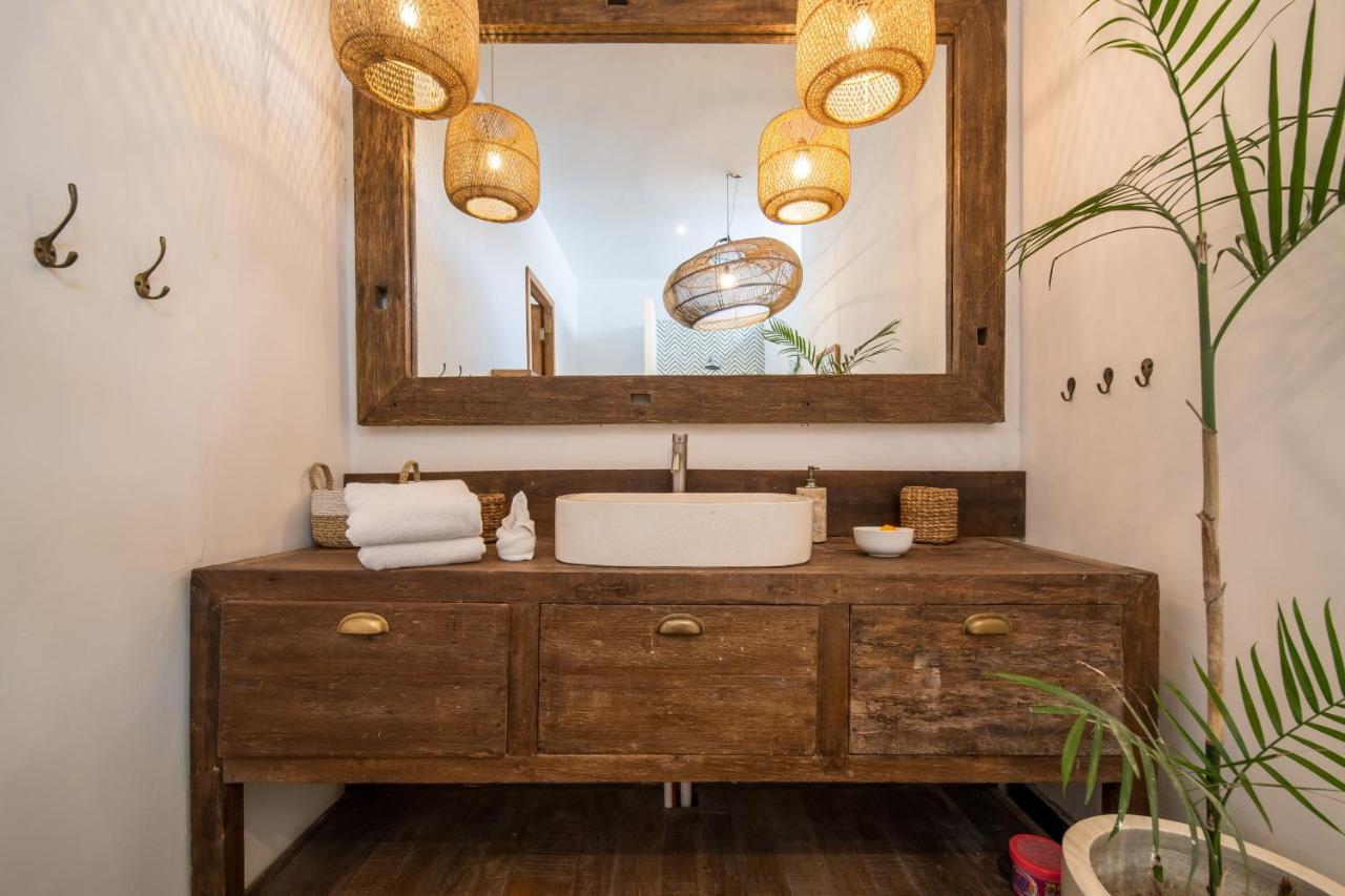 Villa Yogi Surf 3 Canggu Buitenkant foto